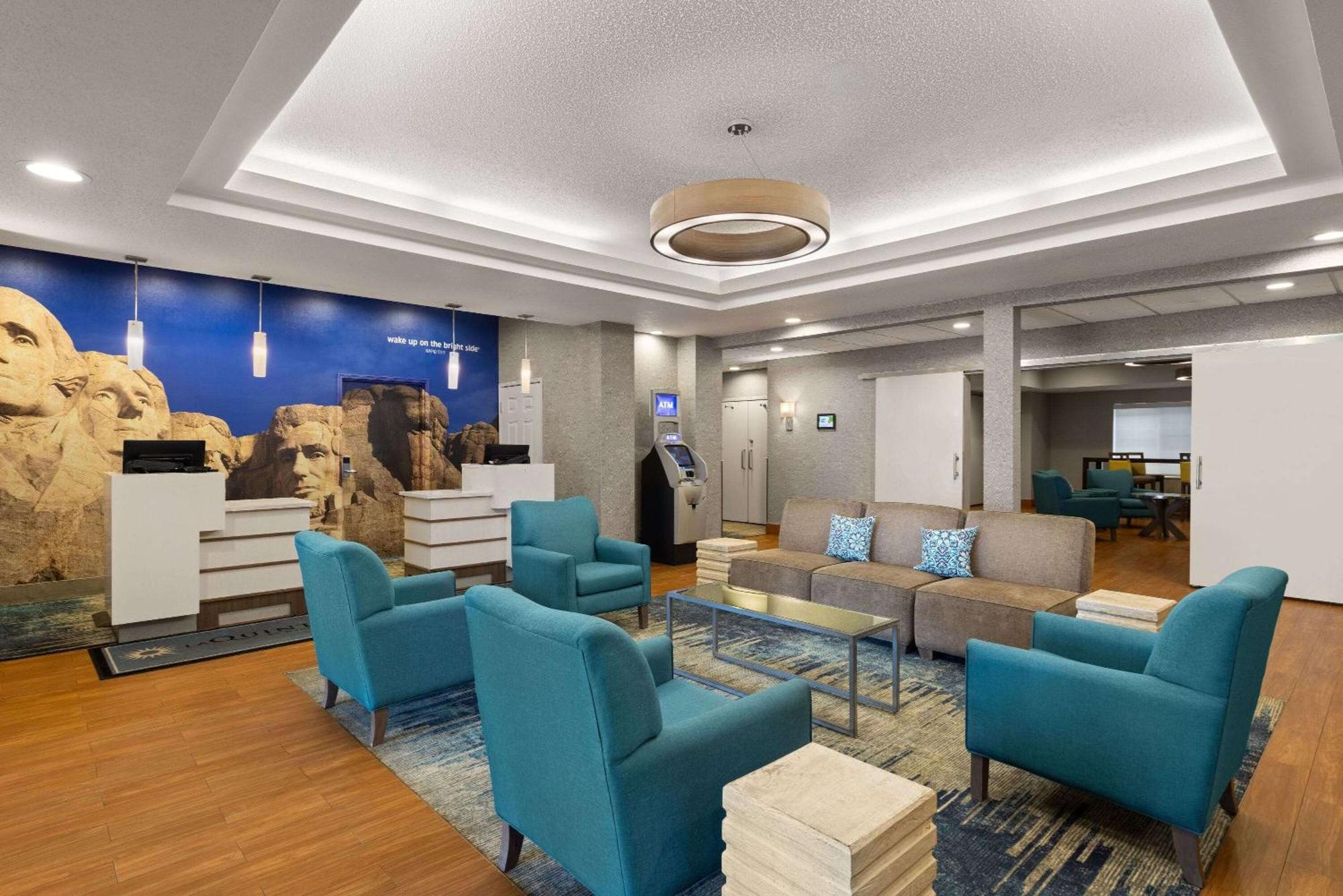 La Quinta Inn And Suites By Wyndham At Watiki Waterpark Rapid City Exterior foto